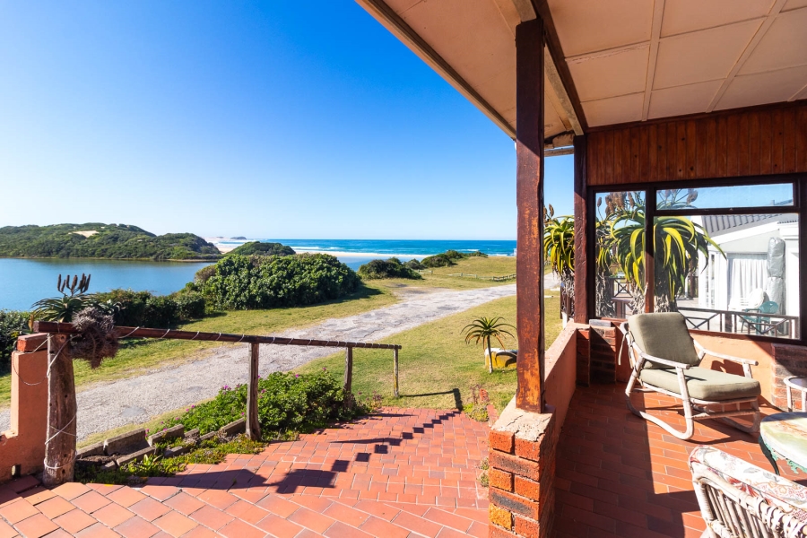 3 Bedroom Property for Sale in Boknesstrand Eastern Cape